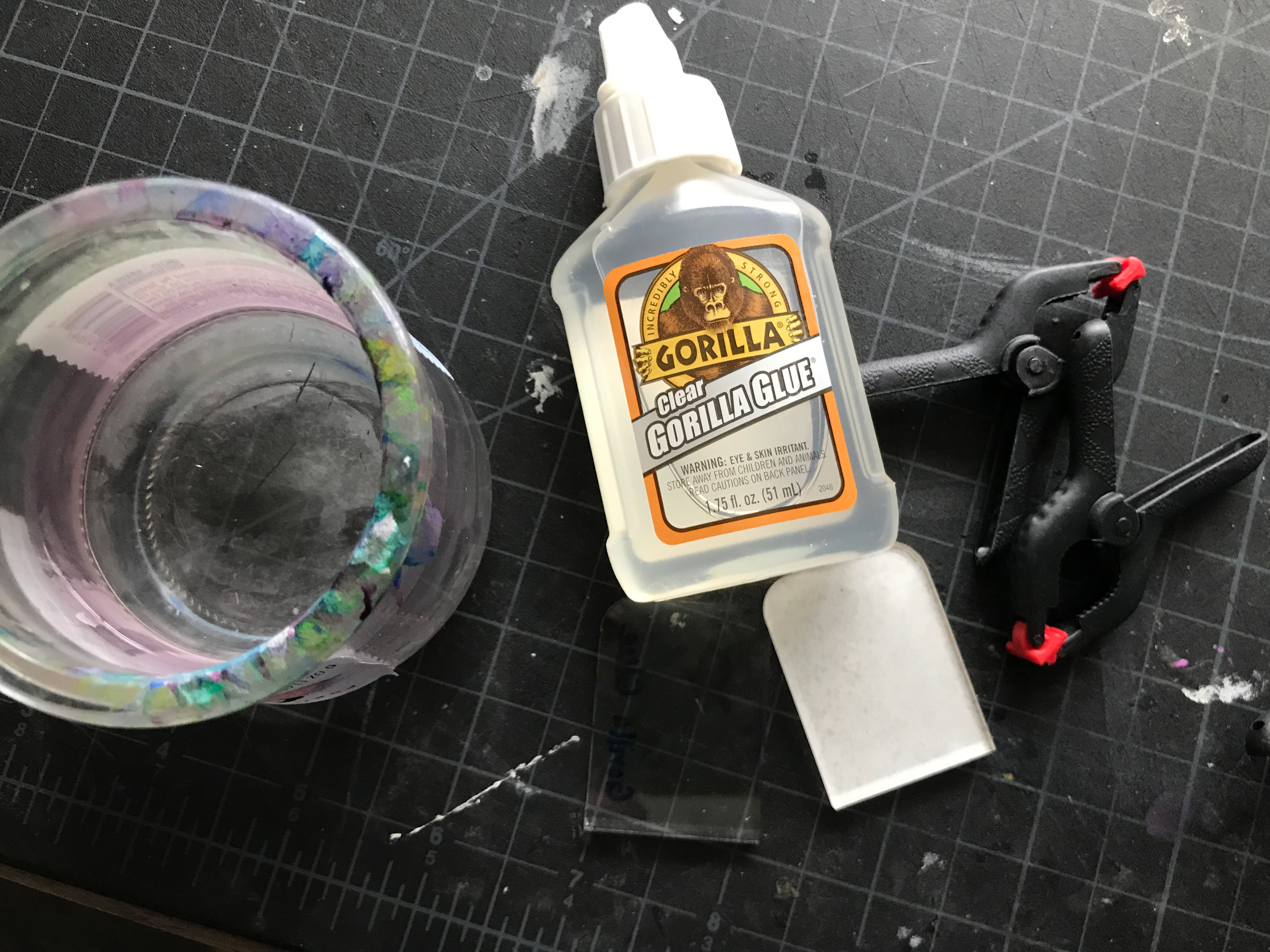 How to glue leather and skin - Contact glue and white glue without solvents  